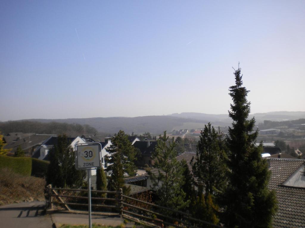 Eifel-Landhaus Ferienwohnungen "Em Gardestueffje" เมเคอร์นิค ภายนอก รูปภาพ
