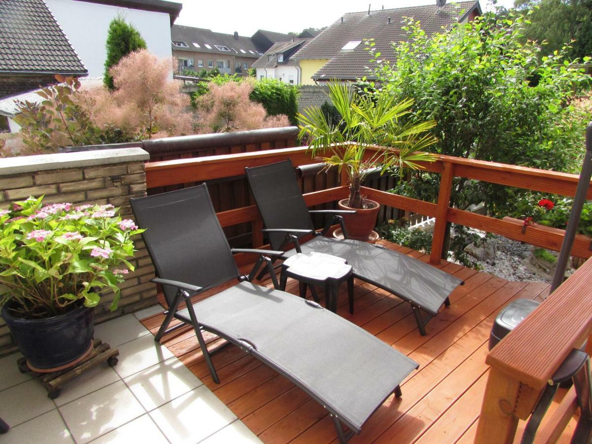 Eifel-Landhaus Ferienwohnungen "Em Gardestueffje" เมเคอร์นิค ภายนอก รูปภาพ